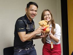 บุคลิกภาพที่ดีไม่ใช่แค่การแต่งกาย แต่มันคือทุกสิ่งทุกอย่างที่เราแสดงให้ผู้อื่นได้เห็นและรู้สึก