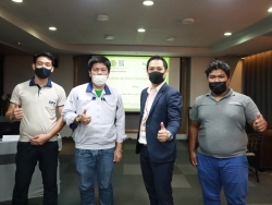พนักงานขับรถมืออาชีพ