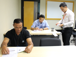 ลงทะเบียนรับเอกสารประกอบการฝึกอบรม