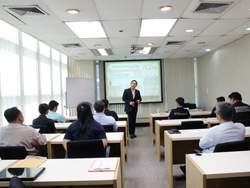เทคนิคการขับรถเชิงป้องกันอุบัติเหตุ Defensive Driving โดยอาจารย์อภิรัติ  คำสายพรม