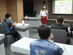 กล่าวต้อนรับพร้อมแนะนำวิทยากร และสถานที่ฝึกอบรม