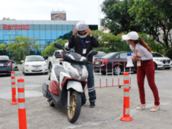 การตรวจสอบความปลอดภัยก่อนการออกรถ
