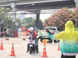 ฝึก และประเมินทักษะการตรวจสอบความปลอดภัยก่อนออกรถ