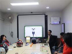 การตรวจสอบความปลอดภัยรอบตัวรถด้วยกระบวนการ KYT