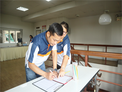 ลงทะเบียนรับเอกสารประกอบการฝึกอบรม