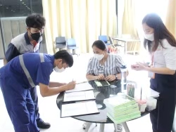 ลงทะเบียนรับเอกสารประกอบการฝึกอบรม