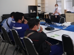 กล่าวต้อนรับพร้อมแนะนำวิทยากรและกิจกรรมฝึกอบรม