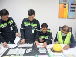 ฉลากและป้ายกำกับการขนส่ง ADR DOT Plate / GHS