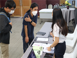 ลงทะเบียนรับเอกสารประกอบการฝึกอบรม