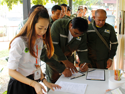 ลงทะเบียนรับเอกสารประกอบการฝึกอบรม