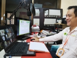กล่าวต้อนรับพร้อมแนะนำวิธีการฝึกอบรมแบบ Live Training