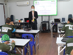 เทคนิคการขับรถเชิงป้องกันอุบัติเหตุ โดยอาจารย์อภิรัติ  คำสายพรม