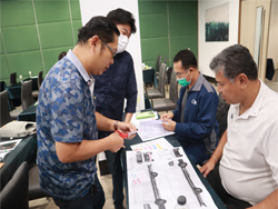 ฉลากและป้ายกำกับการขนส่ง ADR DOT Plate / GHS