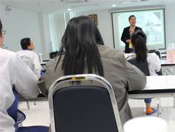บรรยายโดยอาจารย์อภิรัติ  คำสายพรม