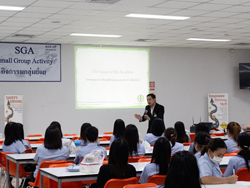 เทคนิคการขับจี่รถจักรยานยนต์เชิงป้องกันอุบัติเหตุ Safety Riding โดยอาจารย์อภิรัติ  คำสายพรม
