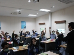ตรวจประเมินภูมิหลัง เพื่อประเมินเทคนิคการสอน