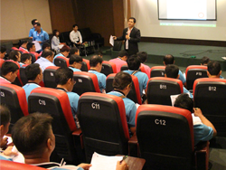 บรรยายสรุป ถาม-ตอบ โดยอาจารย์อภิรัติ  คำสายพรม