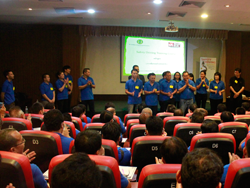 ทีมงาน Back Office พบปะทักทายกับผู้เข้ารับการฝึกอบรม