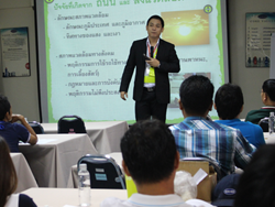 เทคนิคการขับรถอย่างปลอดภัยโดยอาจารย์อภิรัติ  คำสายพรม