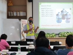 การตรวจสอบและเตรียมความพร้อมของยานพาหนะ โดยอาจารย์อนุชาติ  เชียงสุข
