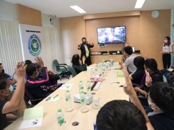 กฎหมายจราจรทางบกเพื่อการขับรถอย่างปลอดภัย