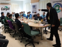 เทคนิคการขับรถเชิงป้องกันอุบัติเหตุ Defensive Driving  โดยอาจารย์อภิรัติ  คำสายพรม