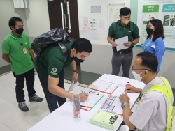 ลงทะเบียนรับเอกสารประกอบการฝึกอบรม
