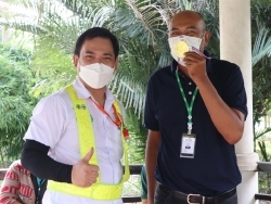 ให้รางวัลกับผู้ที่สามารถตอบคำถามได้สูงสุดประจำวัน		