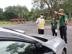 การตรวจสอบความปลอดภัยรอบตัวรถก่อนการเดินทาง