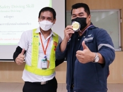 ให้รางวัลกับผู้ที่สามารถตอบคำถามได้สูงสุดประจำวัน