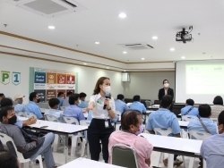 กล่าวต้อนรับพร้อมแนะนำวิทยากรและกิจกรรมฝึกอบรม
