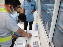 ลงทะเบียนรับเอกสารประกอบการฝึกอบรม