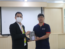 ให้รางวัลกับผู้ที่สามารถทำคะแนนสูงสุดในแต่ละกิจกรรม