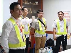 แนะนำทีมครูฝึกประจำฐานกิจกรรม