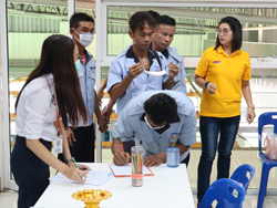 ลงทะเบียนรับเอกสารประกอบการฝึกอบรม