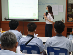กล่าวต้อนรับพร้อมแนะนำวิทยากร