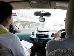 ฝึก และประเมินทักษะการขับรถเชิงป้องกันอุบัติเหตุบนการจราจรจริง On Road Evaluate