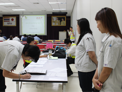 ลงทะเบียนรับเอกสารประกอบการฝึกอบรม