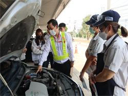 การตรวจสอบแบตเตอรี่ และการเช็คระดับน้ำกลั่น	
