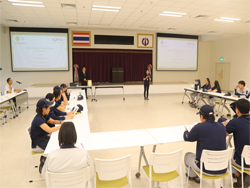 กล่าวต้อนรับพร้อมแนะนำทีมวิทยากร และกิจกรรมฝึกอบรม