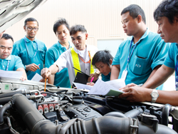 การตรวจสอบ และการบำรุงรักษารถยนต์เบื้องต้น
