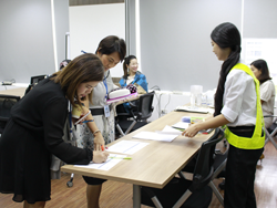 ลงทะเบียนรับเอกสารประกอบกิจกรรมฝึกอบรม