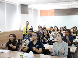 เทคนิคการบังคับควบคุมพวงมาลัยเพื่อเตรียมการรับมือกับสถานการณ์ฉุกเฉิน