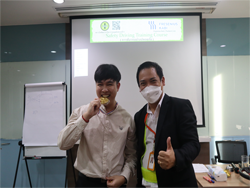 ให้รางวัลกับผู้ที่สามารถตอบคำถามได้สูงสุดประจำวัน
