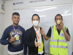 ให้รางวัลกับผู้ที่สามารถทำคะแนนสูงสุดในแต่ละกิจกรรม
