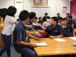 ลงทะเบียนรับเอกสารประกอบการฝึกอบรม