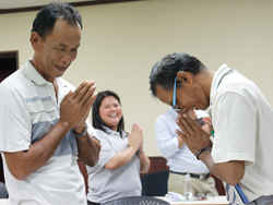 มารยาท และวัฒนะธรรมของแต่ละชนชาติ