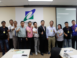 พนักงานขับรถมืออาชีพ Hazama Ando