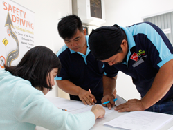 ลงทะเบียนรับเอกสารประกอบการฝึกอบรม