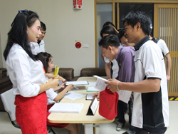 ลงทะเบียนรับเอกสารประกอบการฝึกอบรม